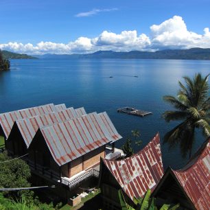 lake-toba1
