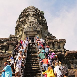 angkor-wat-temple-934140_1920
