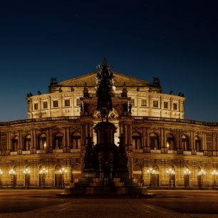 dresden-749683_1920