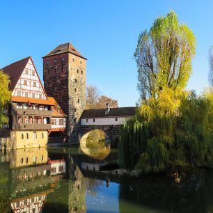 landscape-1826979_1920